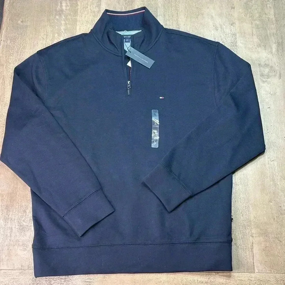 Tommy Hilfiger navy blue quarter zip, size Large.  NWT. - Picture 1 of 4